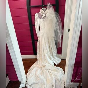 Elegant White Wedding Dress with Veil